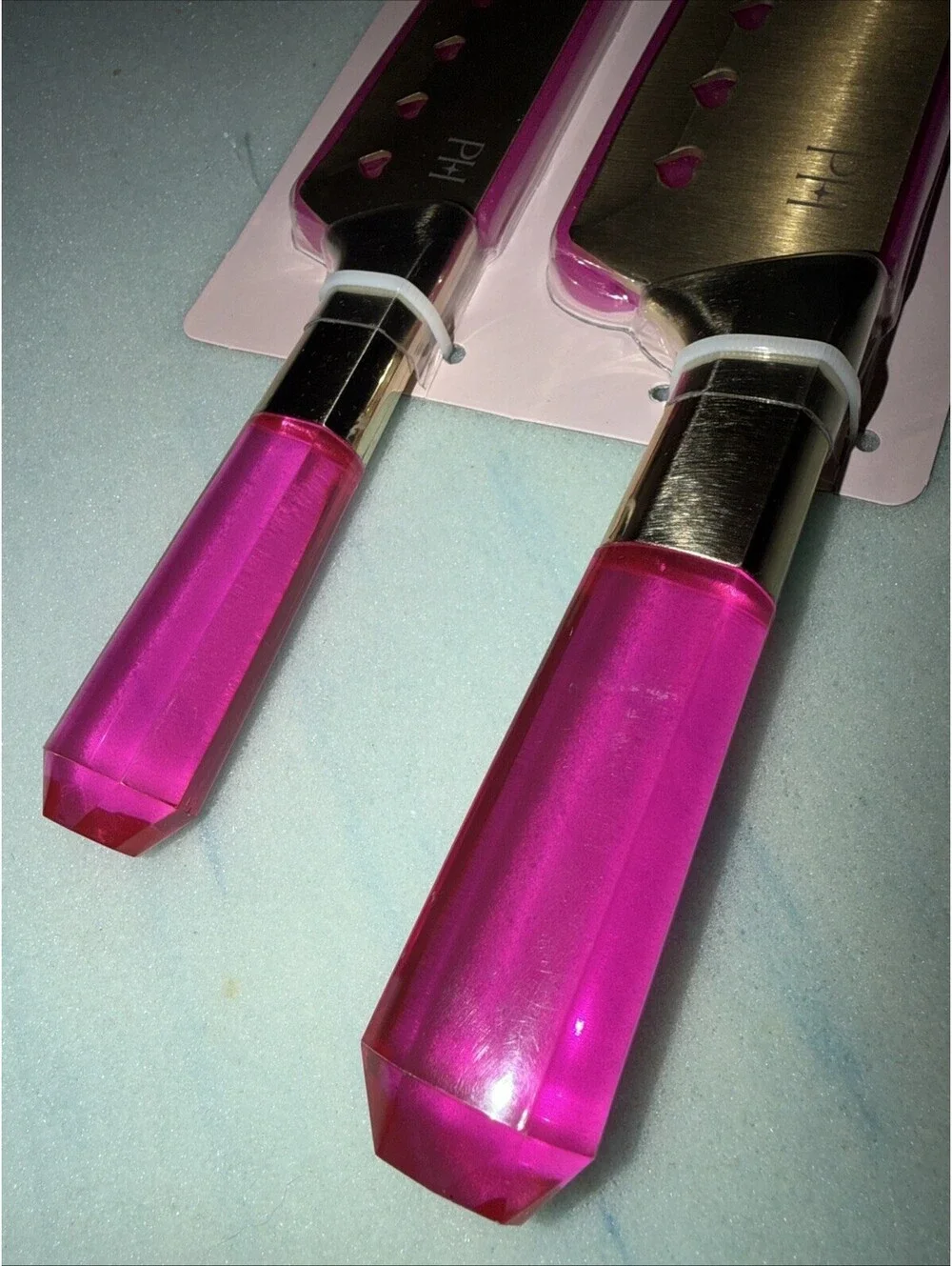 Paris Hilton Stainless Steel Knife Set- Jewel Handles & Gold Blades Heart Cutout